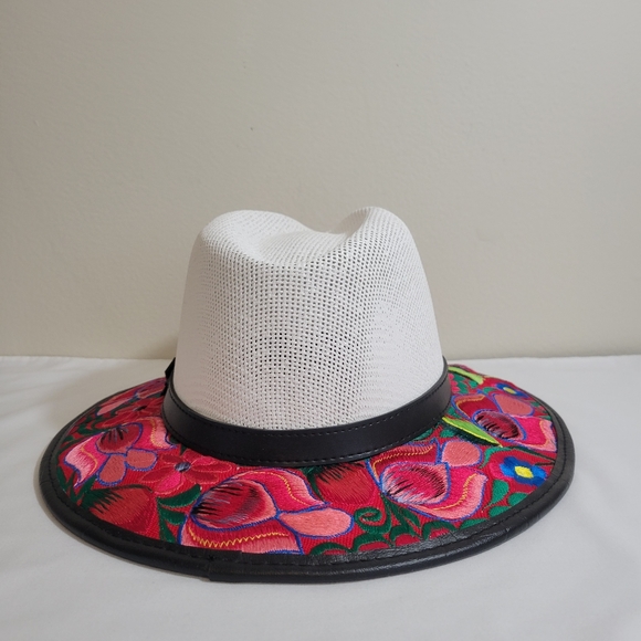 New Beautiful Embroidered Hat - Picture 6 of 13